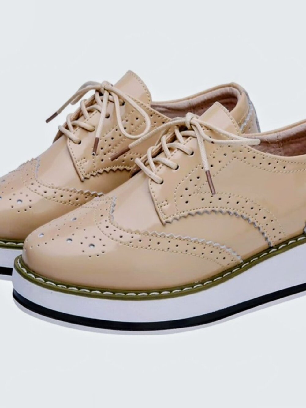 Size 10 DADAWEN wingtip Oxford color tan